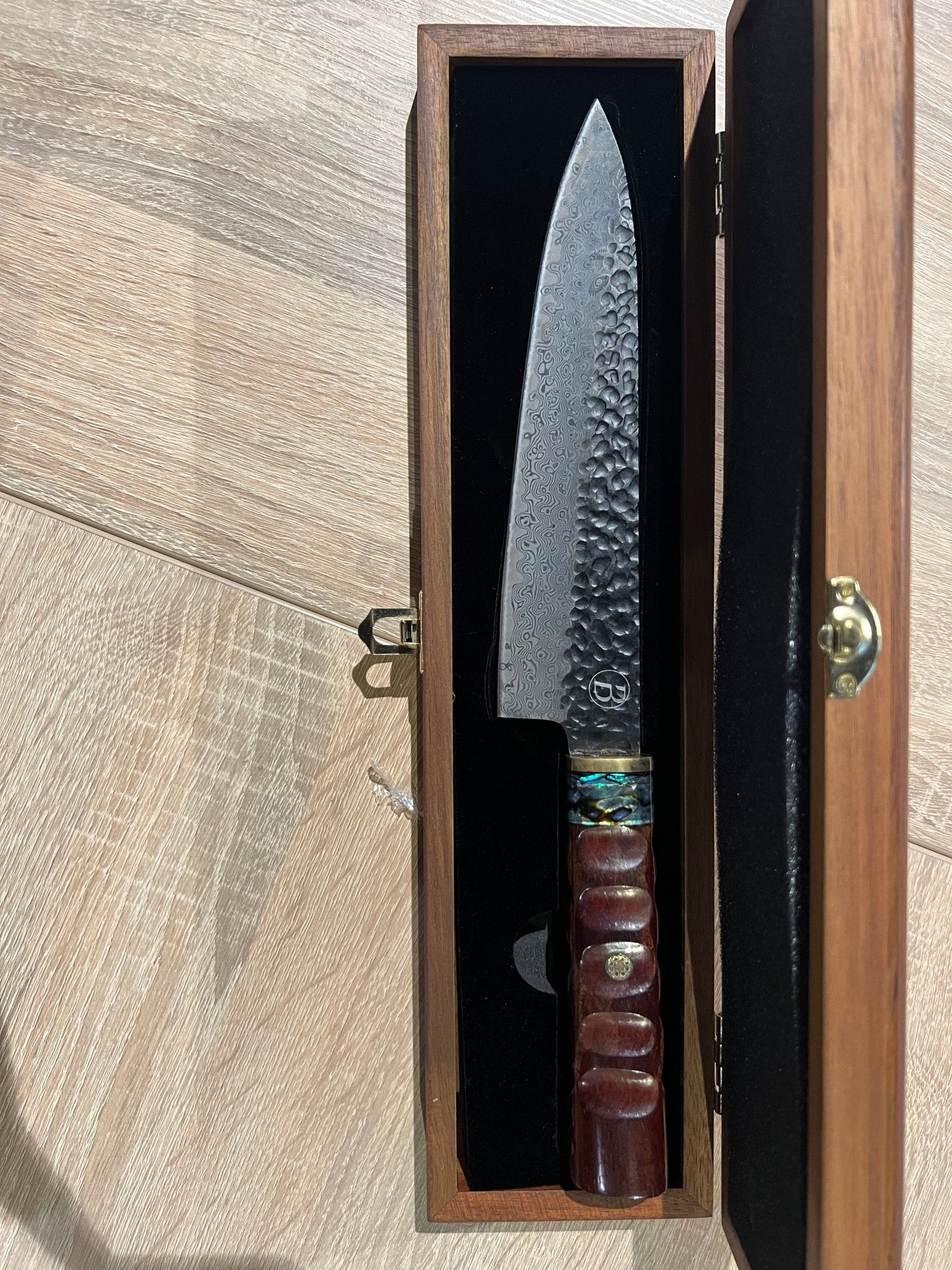 Babossa Heritage Chefmesser mit Griff aus Wüsteneisenholz - Messer in der Box