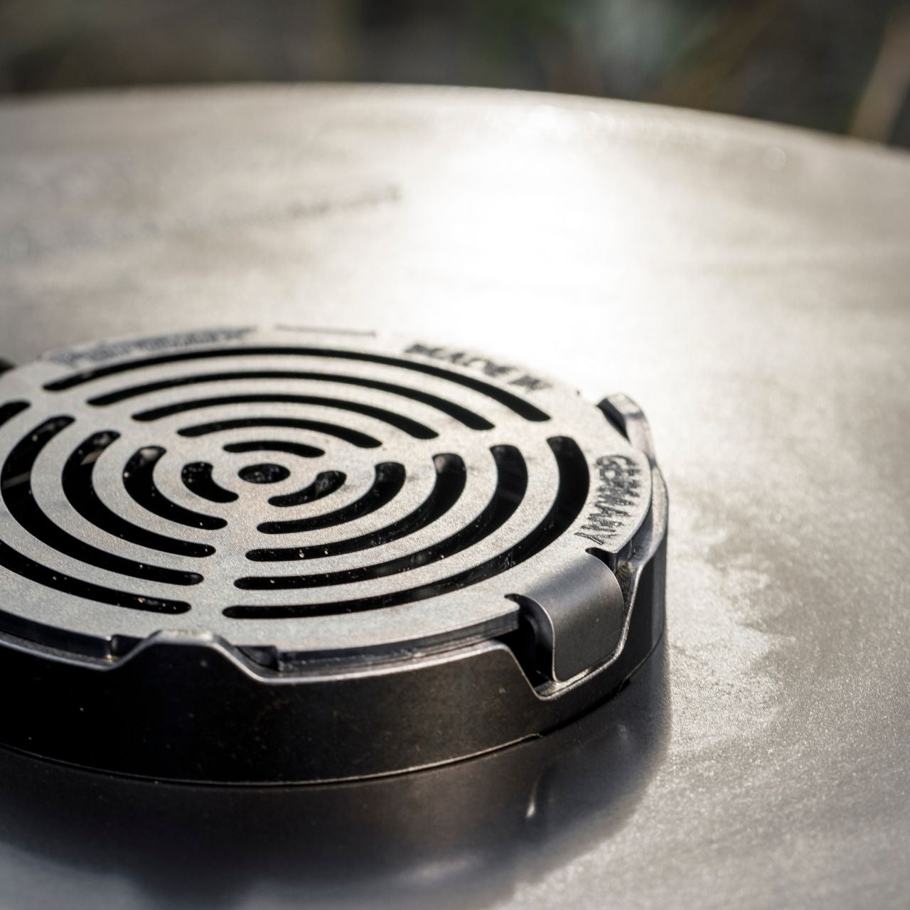 Petromax Einsatz für Atago Grillplatte